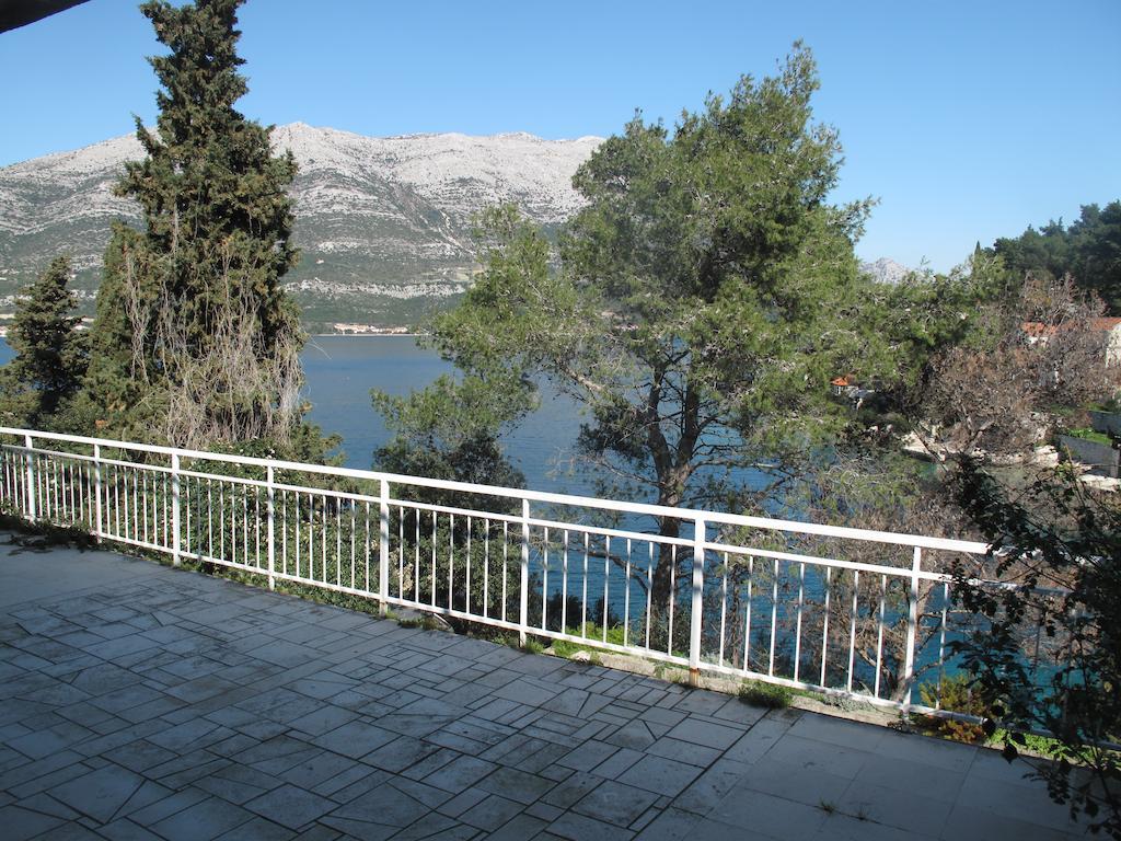 Apartments Zuvela Korcula Town Room photo